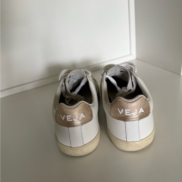 Veja Cream and Tan Sneakers - Picture 7 of 15